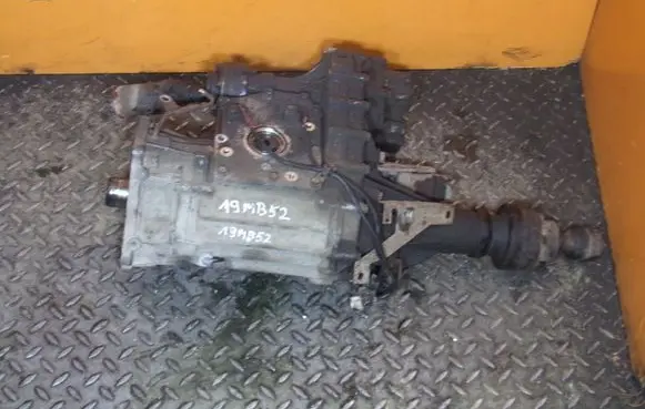 Suzuki Grand Vitara II Gearbox transfer box case 19MB52