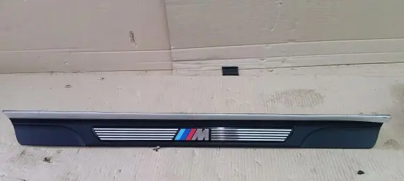BMW 3 E46 Side skirt front trim 51478204114