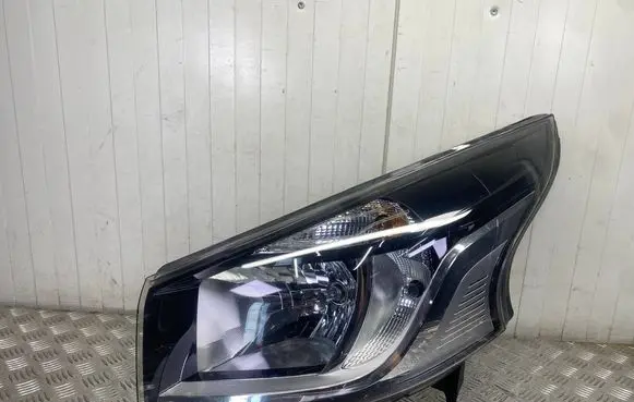 Renault Trafic III (X82) Headlight/headlamp 260601667R 1LE01141003 0114100300675339