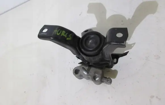 Toyota Auris E180 Engine mount bracket