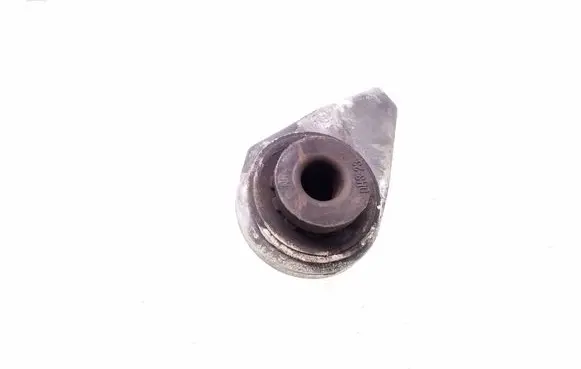 Hyundai ix35 Radiator mount bracket DH323