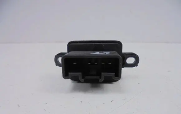 Mazda 2 Electric window control switch D39766370