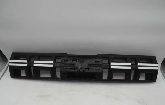 Dacia Duster III Front grill 622567432R 622565538R