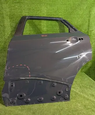 Renault Captur Rear door