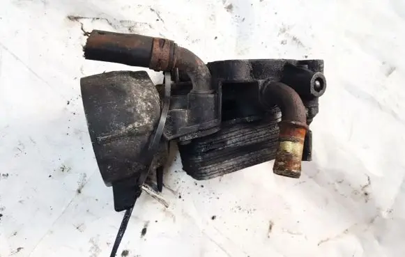 Volvo V50 Oil filter cover 9656830180