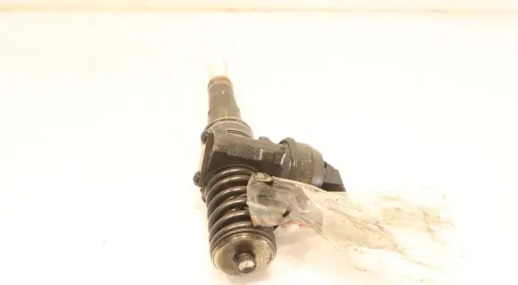 Audi A3 S3 8P Fuel injector