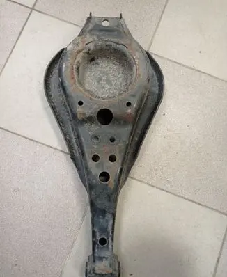 Toyota Sienna XL40 IV Rear suspension control arm FOS20350