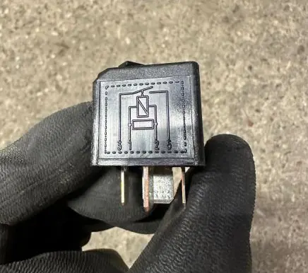 BMW 7 F01 F02 F03 F04 Other relay 6901469
