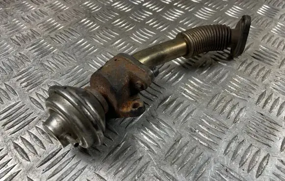 Audi 100 S4 C4 EGR valve 046131503