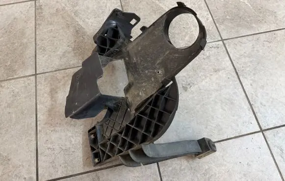 Volkswagen Amarok Headlight/headlamp mounting bracket 2H6807708