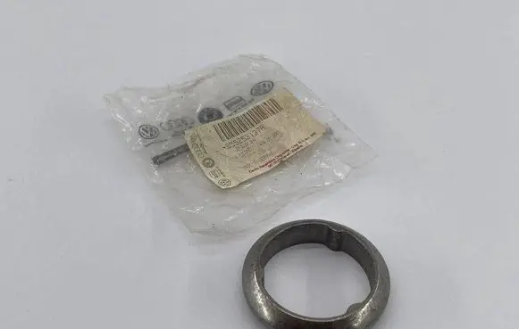 Volkswagen Caddy Muffler pipe connector clamp 855253137A