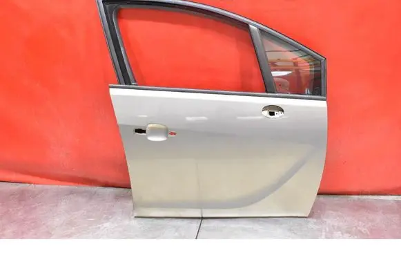 Opel Meriva A Front door