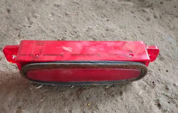 Mazda 3 I Third/center stoplight