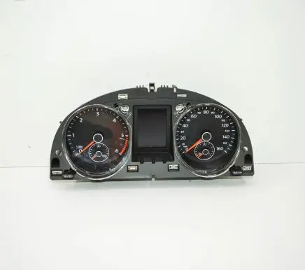 Volkswagen PASSAT B7 Speedometer (instrument cluster) 3AA920971A