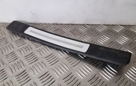 Rear sill trim cover