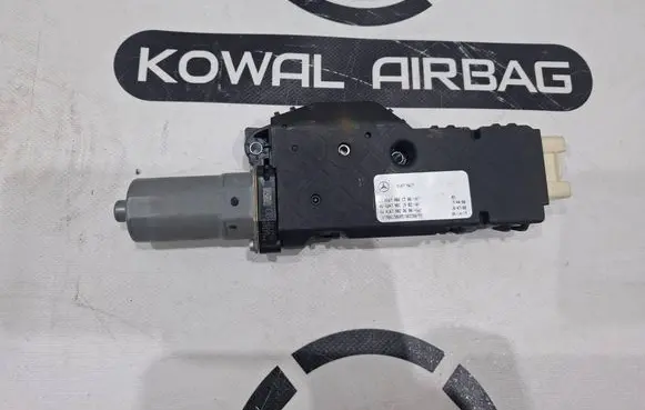 Mercedes-Benz GLS X167 Sunroof motor/actuator A1679061306