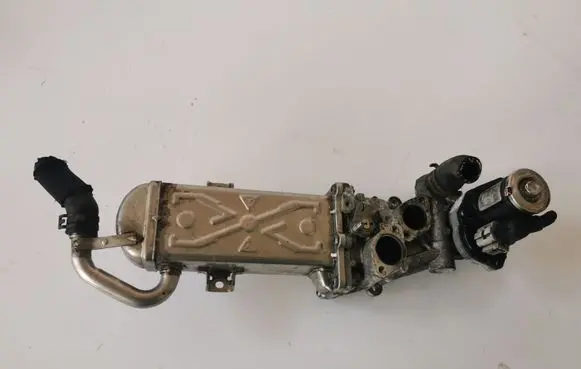 Volkswagen Caddy EGR valve cooler 0280751016
