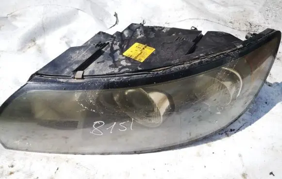 Volvo V50 Headlight/headlamp 30698885 0301198203