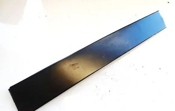 Volkswagen Touran I Rear door glass trim molding 1T0853377