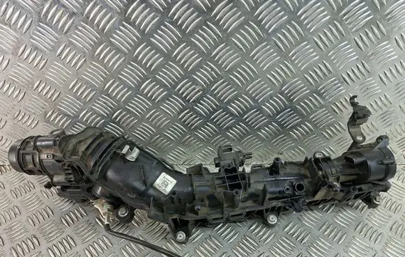 BMW X2 F39 Intake manifold 8596906