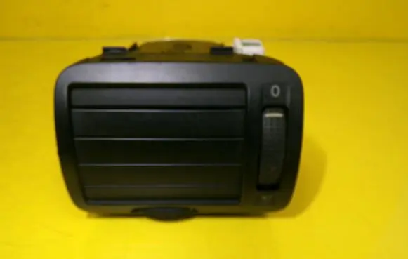 Volkswagen PASSAT B5 Dashboard side air vent grill/cover trim 3B0819703