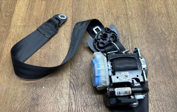 Audi Q5 SQ5 Front seatbelt 80A857705 608166107