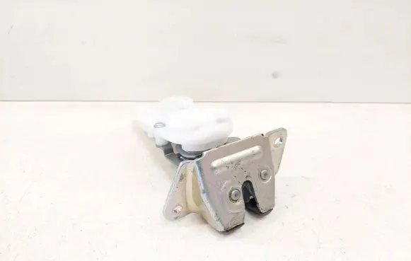 Peugeot iOn Tailgate/trunk/boot lock/catch/latch 14926