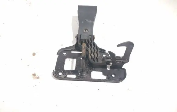 Audi A4 S4 B8 8K Engine bonnet/hood lock/latch loop/hook 8T0823480