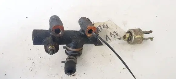 Toyota Previa (XR30, XR40) II Clutch master cylinder 