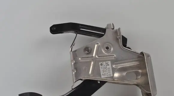 Volkswagen Caddy Brake pedal 1T1721057K 22222 05221933