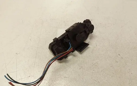 Audi A6 S6 C5 4B Tail light bulb cover holder 38890751