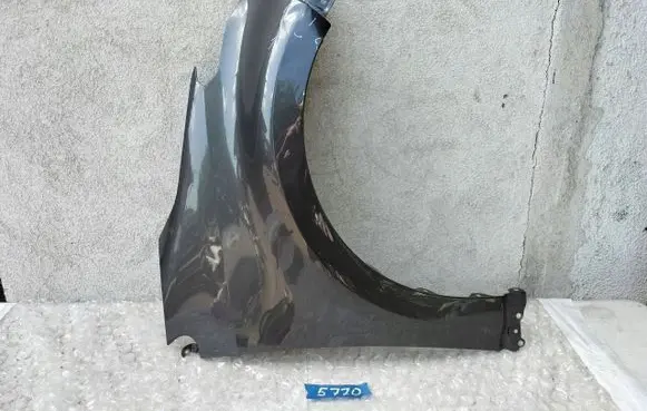 Toyota Yaris Fender