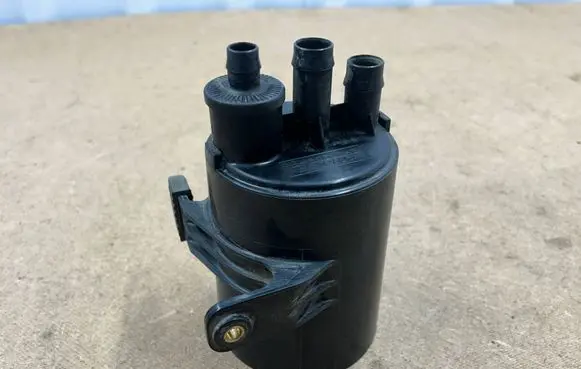 BMW 3 E46 Active carbon filter fuel vapour canister 16136753245 6753245