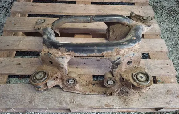 BMW 3 E46 Rear subframe 6767003