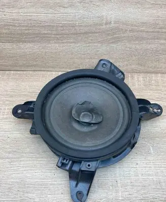 Volvo V70 Front door speaker 8673729 535017601