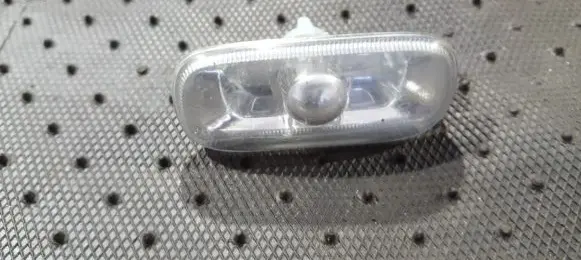 Audi A4 S4 B6 8E 8H Front fender indicator light 8E0949127