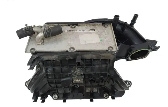 Volkswagen PASSAT B6 Intake manifold 03C129711AD