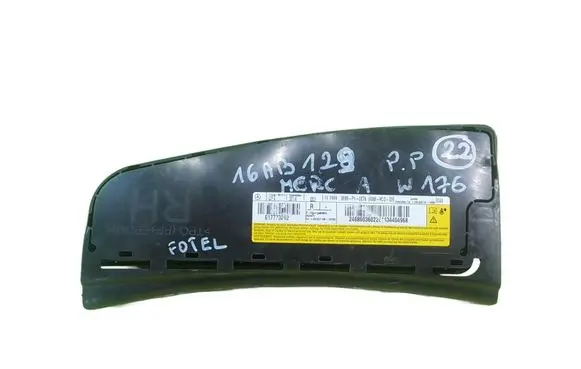 Mercedes-Benz A W176 Seat airbag 0589P10076