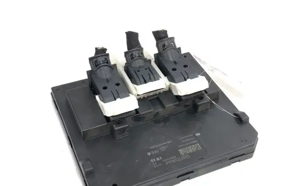 Skoda Octavia Mk3 (5E) Central body control module 5Q0937084AA