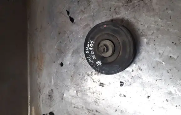 Renault Scenic II - Grand scenic II Crankshaft pulley
