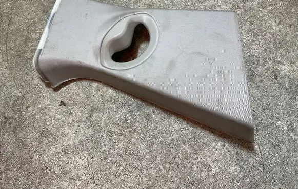 BMW 2 F44 (B) pillar trim (top) 7475550