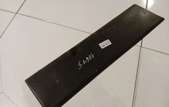 Peugeot Boxer Front door trim (molding) 1304013070