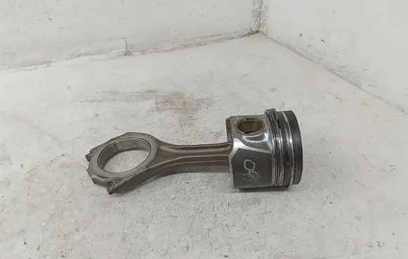 Piston with connecting rod