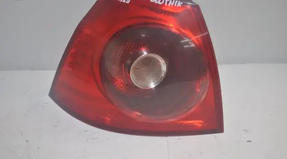 Volkswagen Golf V Rear/tail lights