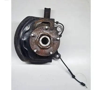 Nissan Qashqai Front wheel hub 40014JD040