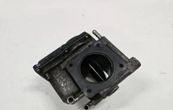 Mazda CX-7 Throttle valve R2AA136B0 007100178 03M17H