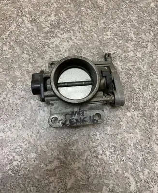 Renault Scenic I Throttle valve AJ0010428B