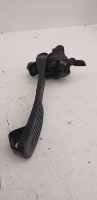 Volvo S60 Accelerator throttle pedal 30636004