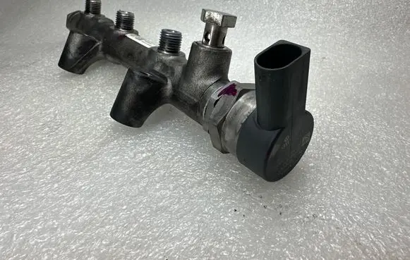 Audi A6 Allroad C7 Fuel main line pipe 059130090CM 059130764ae