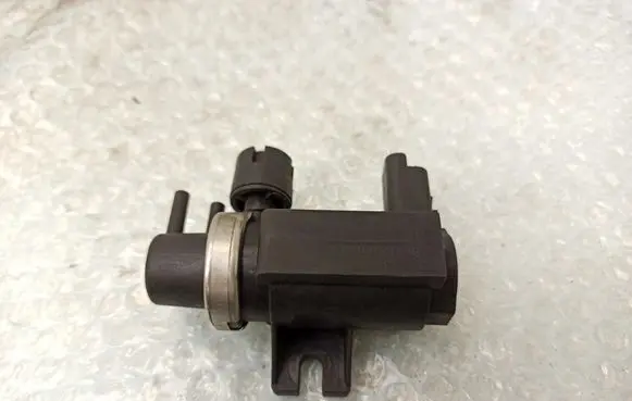 Peugeot 307 Vacuum valve 8641726680 72832800